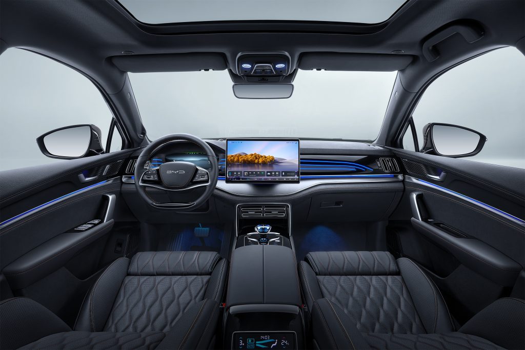 Intérieur avant BYD TANG 2024